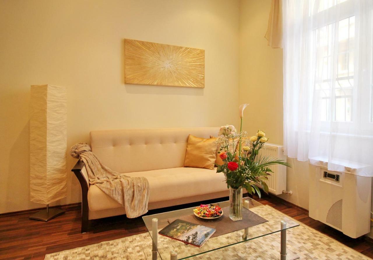 Castle Court Apartment Budapest Extérieur photo